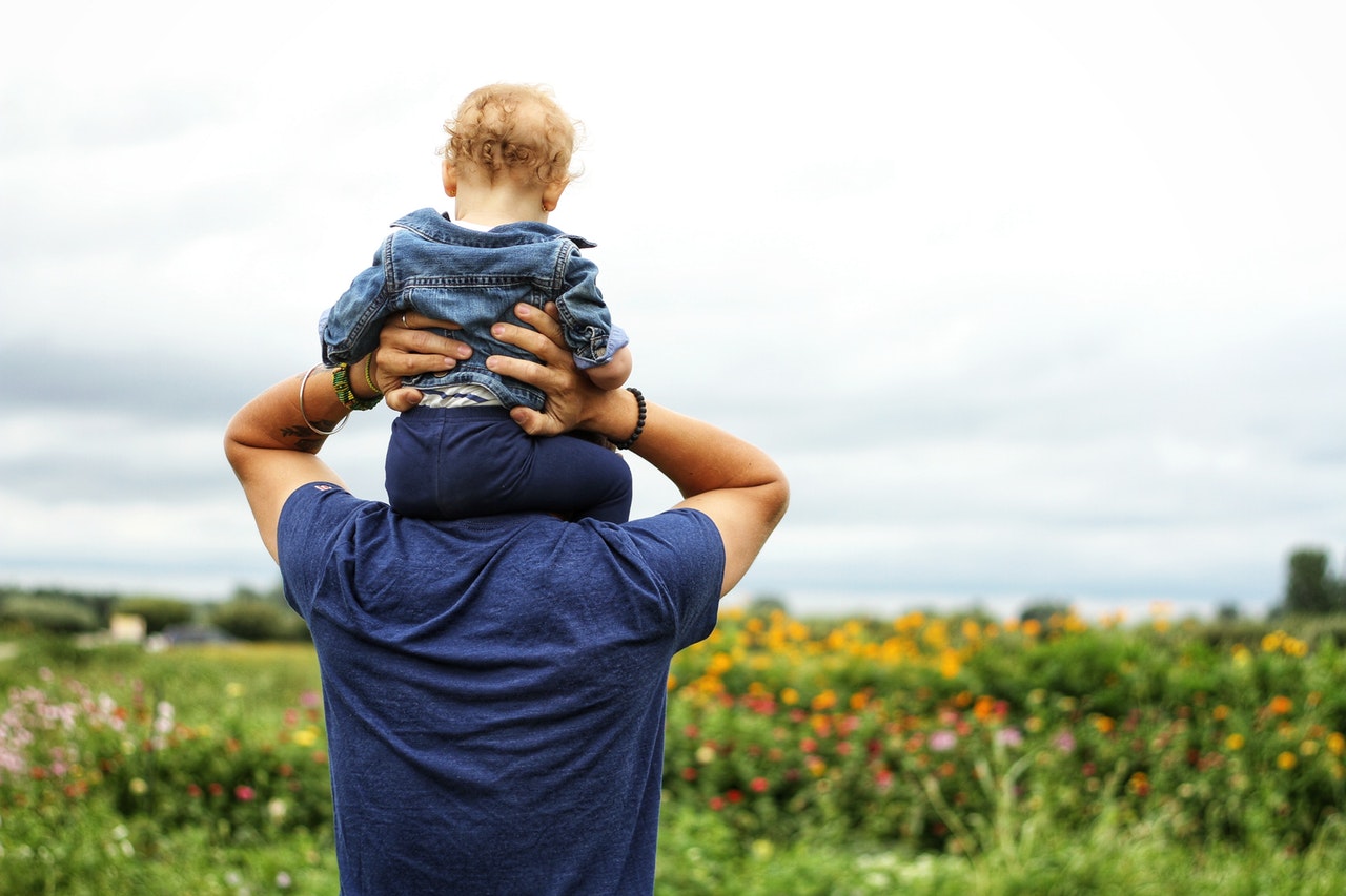 the homeworker magazine, work-life balance, parenting, working with kids, dad and baby